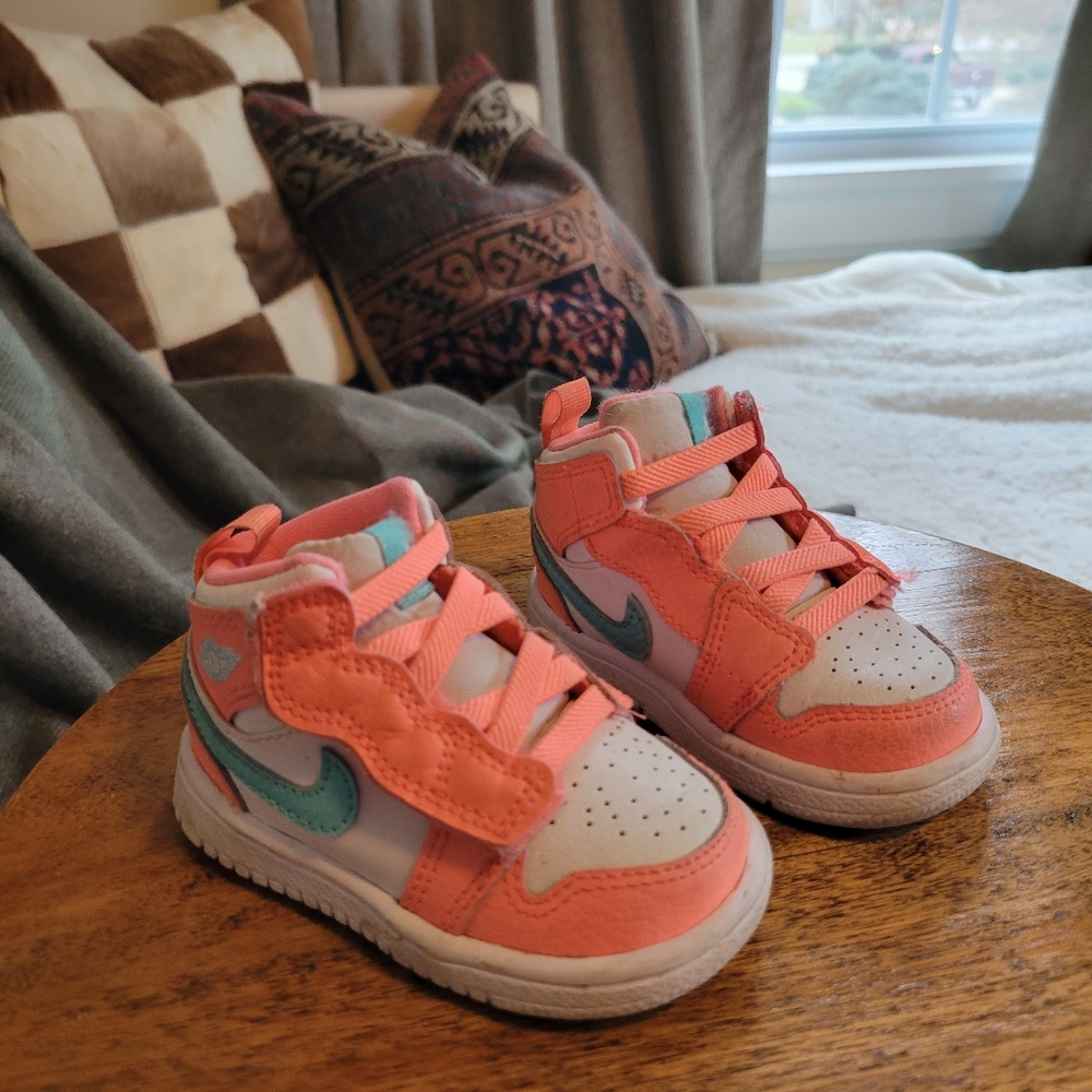 Nike Court Borough Mid Crimson Pulse Melon And Turquoise Baby Shoes AT4613-814